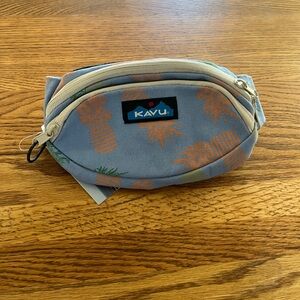 KAVU Pineapple Pirouette Canvas Bag
